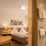 Ehrenfried - Garni Guest house Kindberg