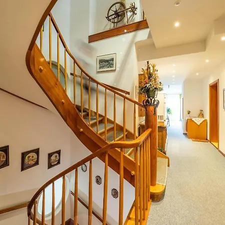 게스트하우스 Ehrenfried - Garni