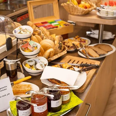 Ehrenfried - Garni Affittacamere 3*