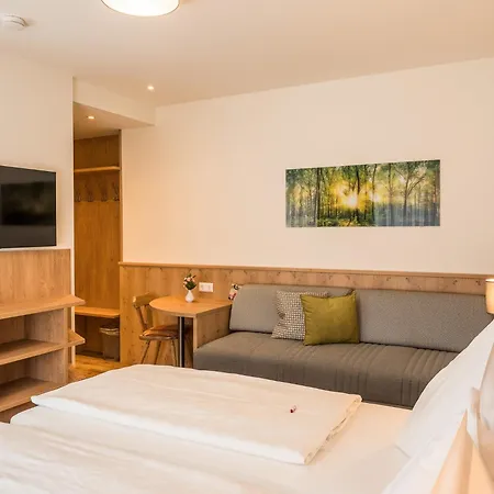 Ehrenfried - Garni Affittacamere 3*