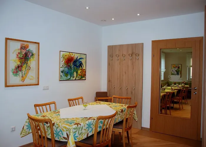 Ehrenfried - Garni 3* Kindberg